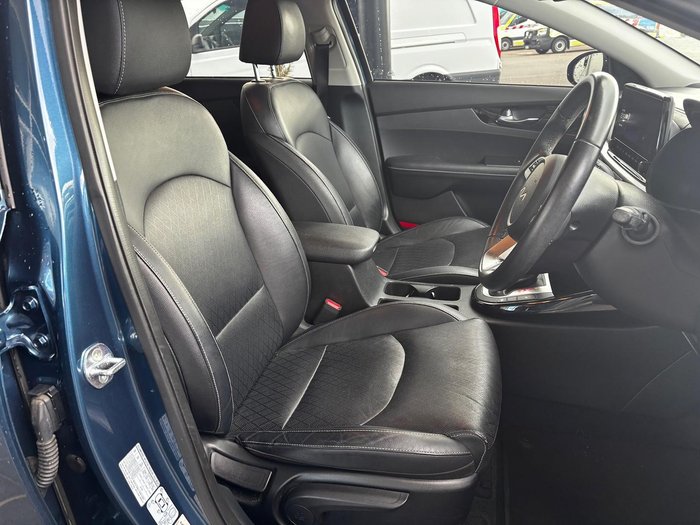 2022 Kia Cerato Sport+