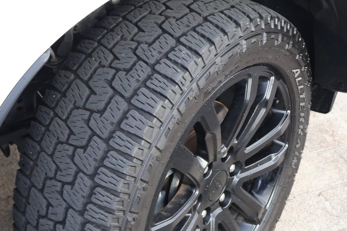 2020 Ford Everest Sport