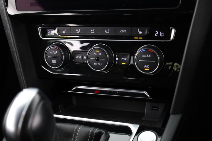 2018 Volkswagen Arteon 206TSI R-Line