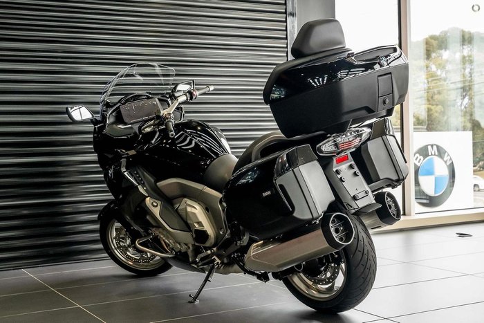 2025 BMW