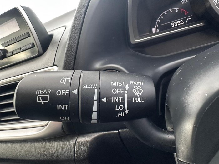 2016 Mazda 3 Neo