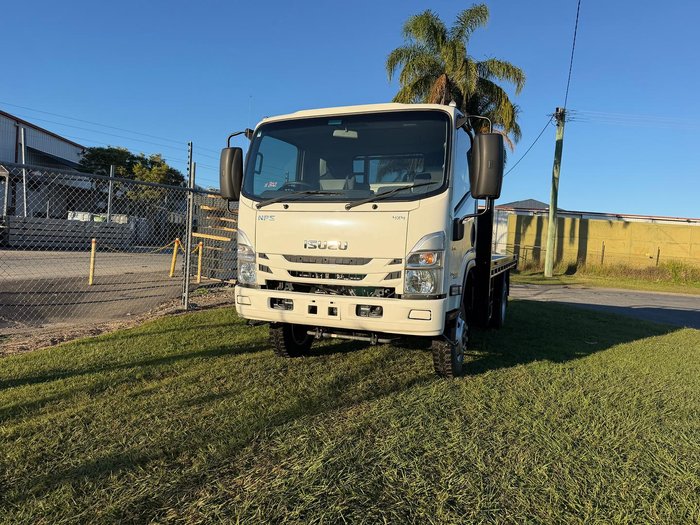 2025 Isuzu N Series NPS 75/45-155 White