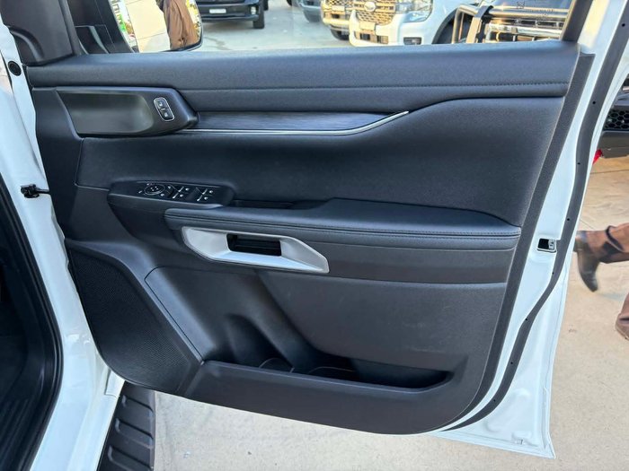 2025 Ford Everest Trend