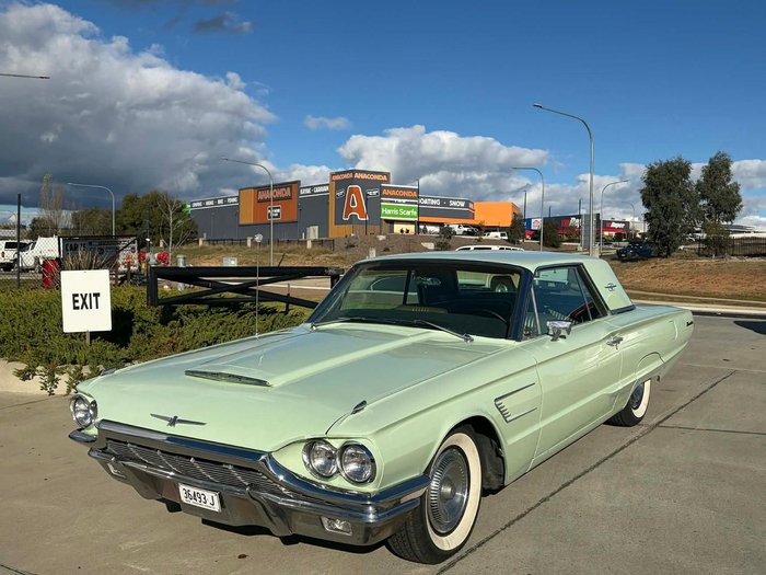 1965 Ford Thunderbird