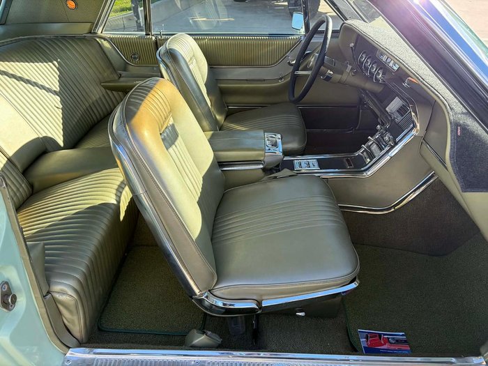 1965 Ford Thunderbird