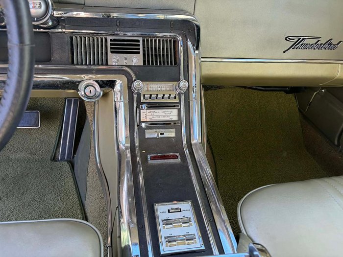 1965 Ford Thunderbird