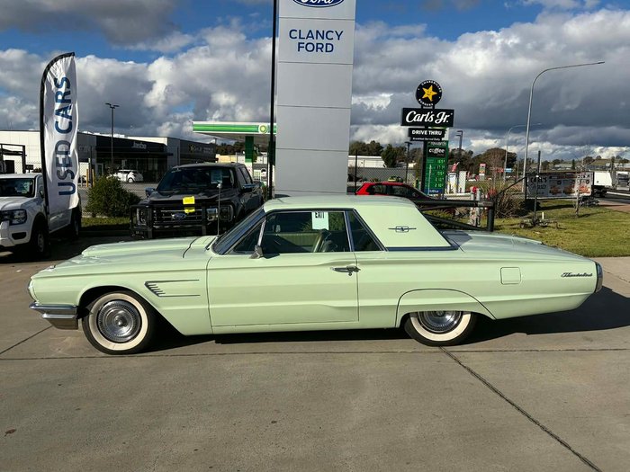 1965 Ford Thunderbird