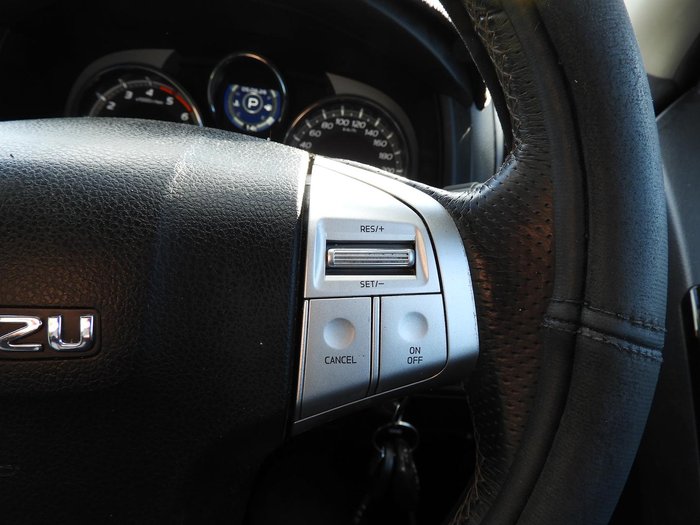 2020 Isuzu MU-X LS-U
