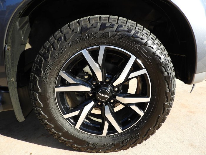 2020 Isuzu MU-X LS-U