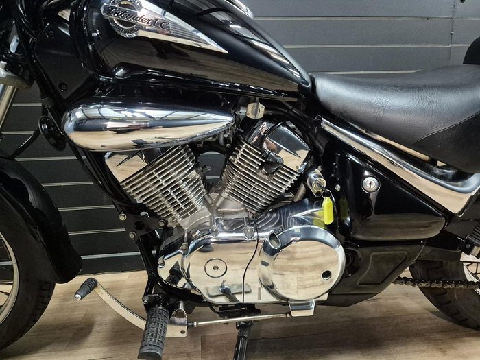 2008 SUZUKI VL250 (LC250 INTRUDER) Black