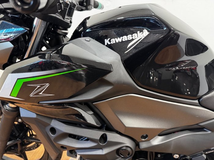 2024 Kawasaki Z500 Black