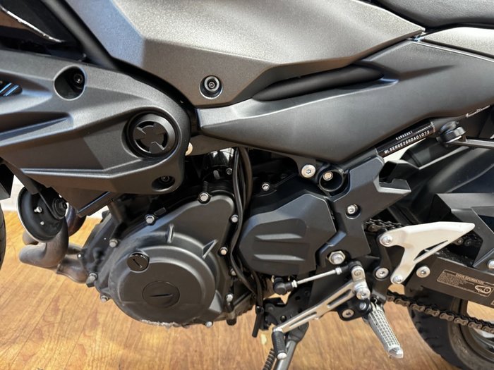 2024 Kawasaki Z500 Black