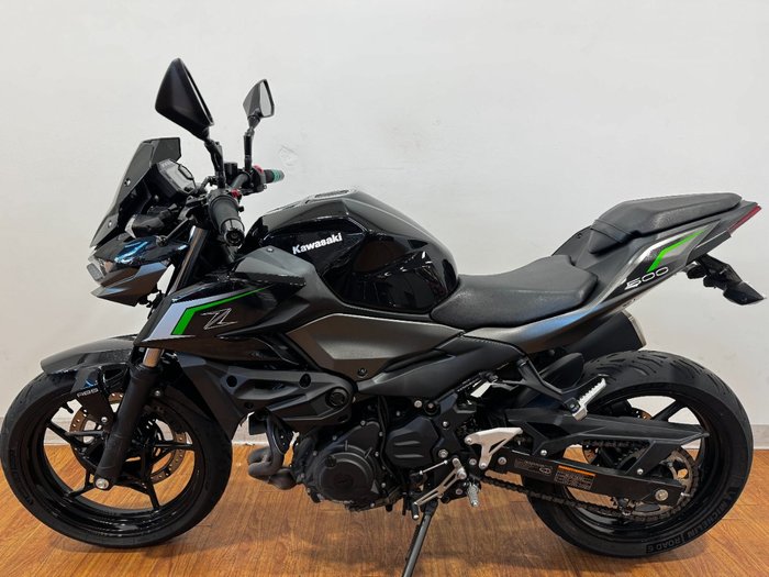 2024 Kawasaki Z500 Black