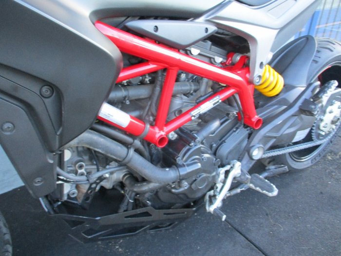 2013 DUCATI HYPERMOTARD 821 Black