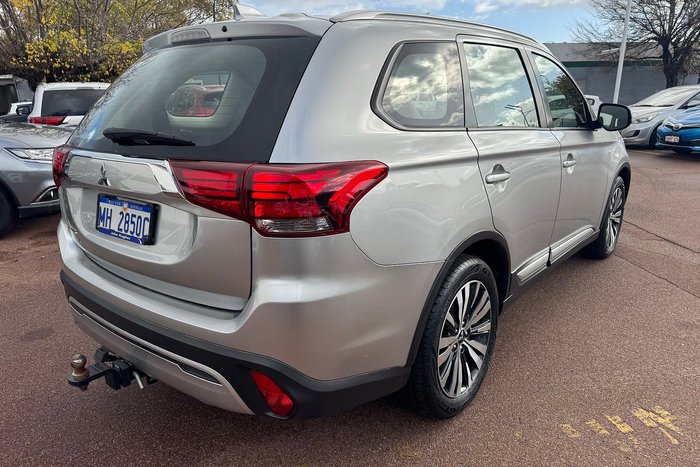 2019 Mitsubishi Outlander ES
