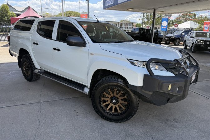 2019 MITSUBISHI TRITON