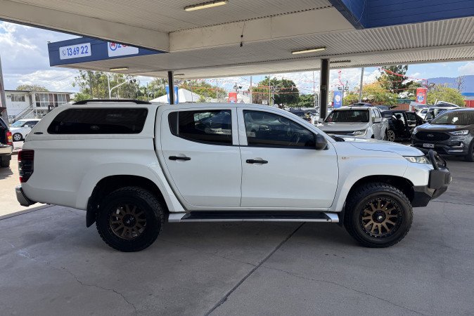 2019 MITSUBISHI TRITON GLX ADAS (4x4)