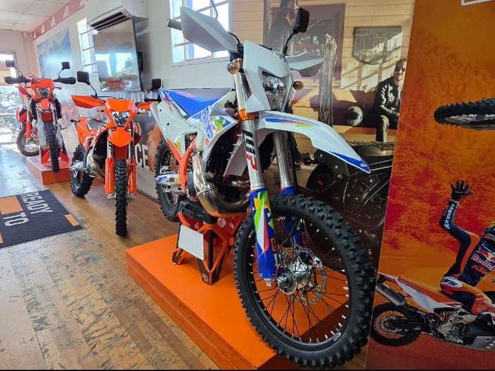 2026 Ktm 300 EXC SIX DAYS Orange