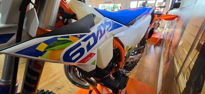 2026 Ktm 300 EXC SIX DAYS Orange