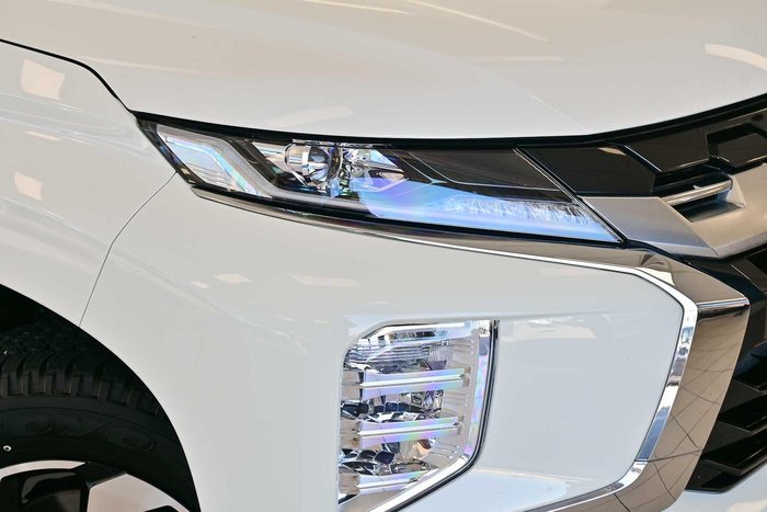 2025 Mitsubishi Pajero Sport GLS