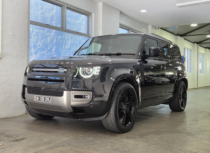 2021 Land Rover Defender 110 D300 X-Dynamic HSE