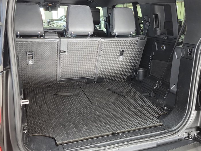 2021 Land Rover Defender 110 D300 X-Dynamic HSE