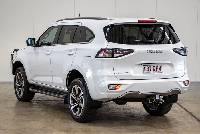 2022 Isuzu MU-X LS-M