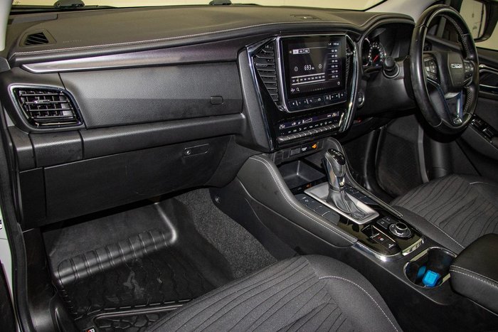2022 Isuzu MU-X LS-M