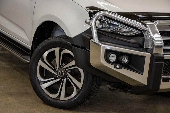 2022 Isuzu MU-X LS-M