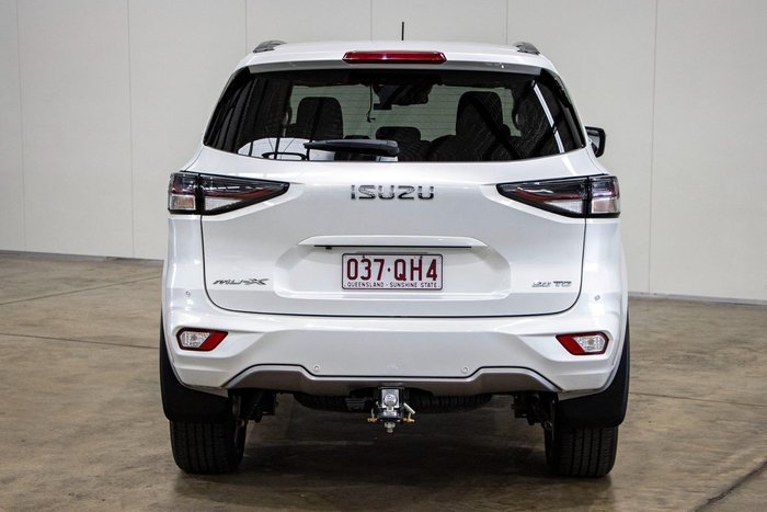 2022 Isuzu MU-X LS-M