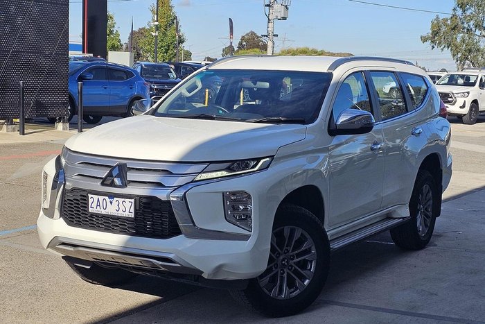 2024 Mitsubishi Pajero Sport GLX
