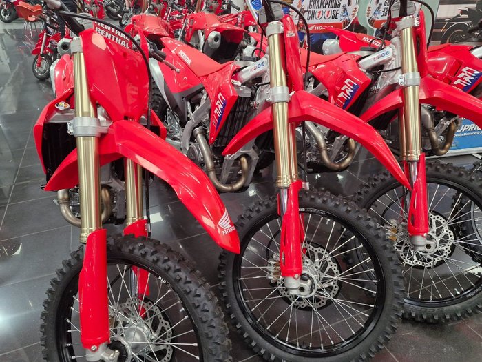 2026 Honda CRF250RTURED RED