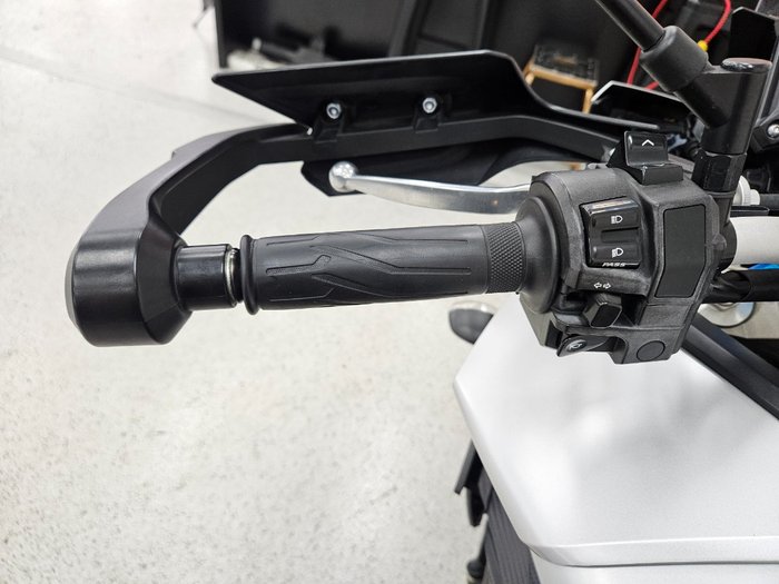 2016 YAMAHA MT-09 TRACER Silver