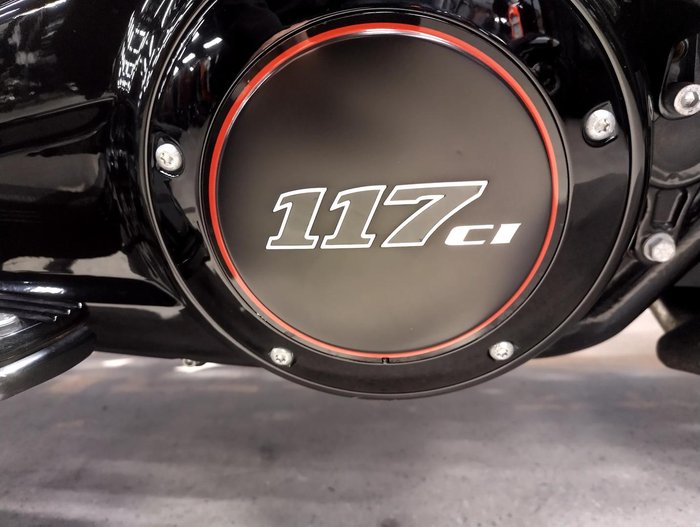2018 Harley-Davidson CVO Road Glide 117 (FLTRXSE) Touring