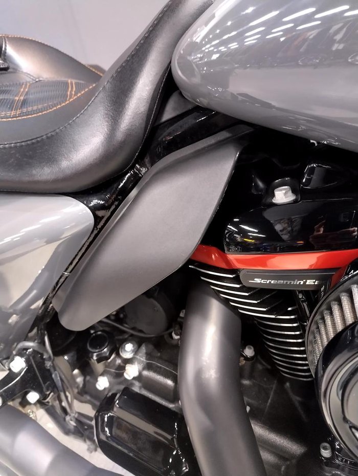 2018 Harley-Davidson CVO Road Glide 117 (FLTRXSE) Touring