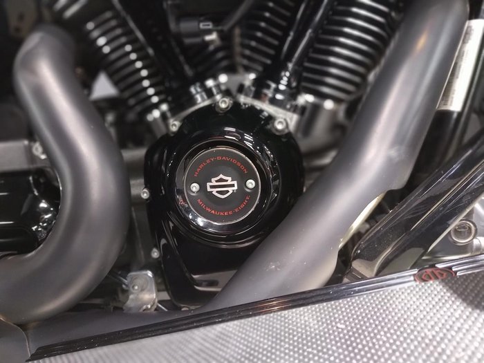 2018 Harley-Davidson CVO Road Glide 117 (FLTRXSE) Touring