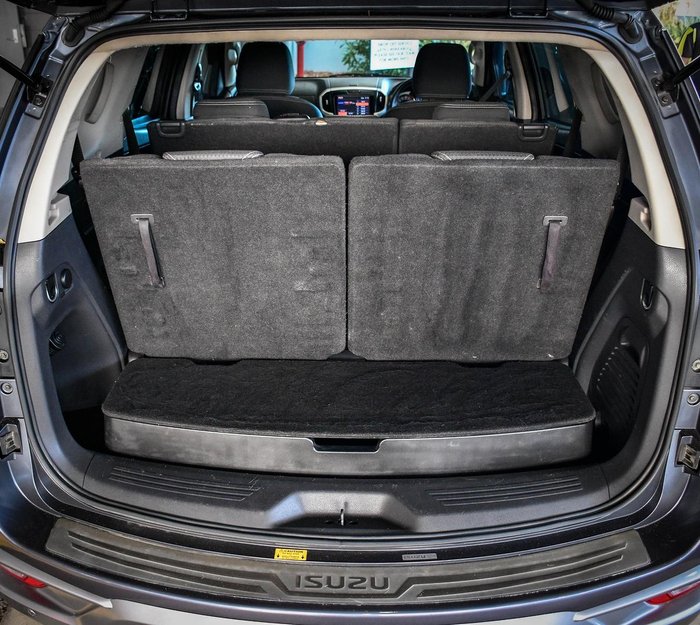 2019 Isuzu MU-X LS-U