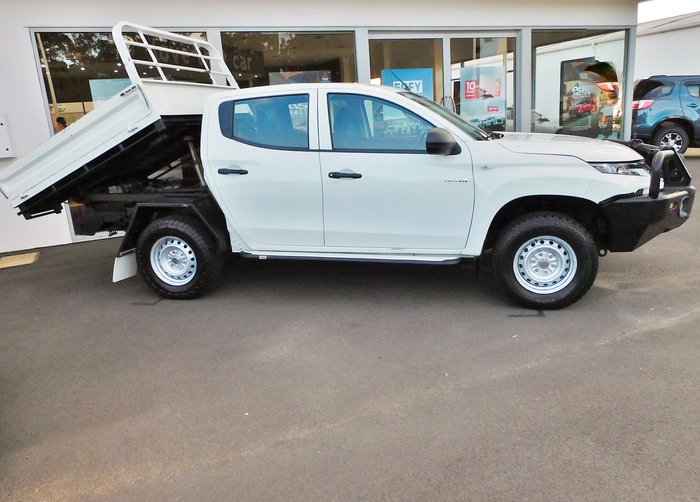 2022 Mitsubishi Triton GLX