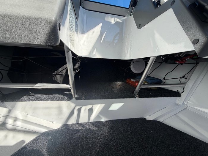 2026 QUINTREX 430 Fishabout Pro
