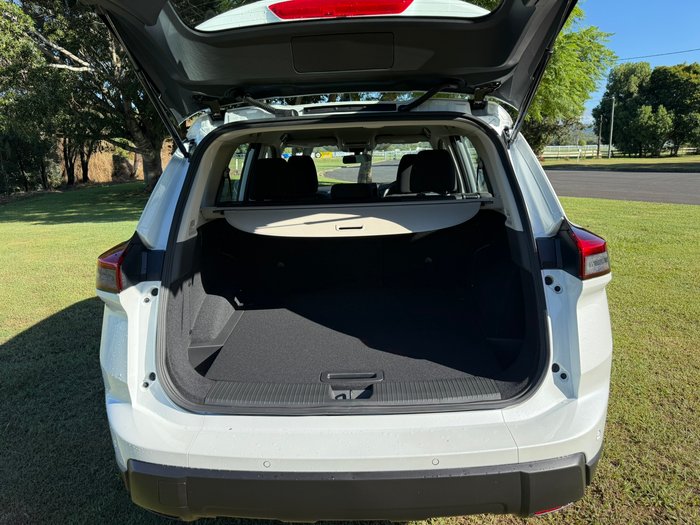 2026 NISSAN XTRAIL ST