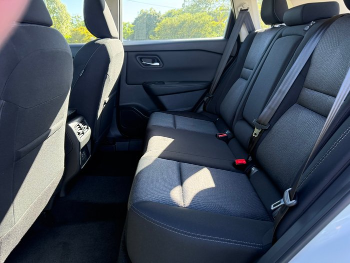 2026 NISSAN XTRAIL ST