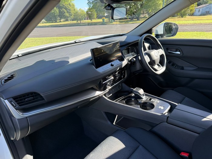 2026 NISSAN XTRAIL ST