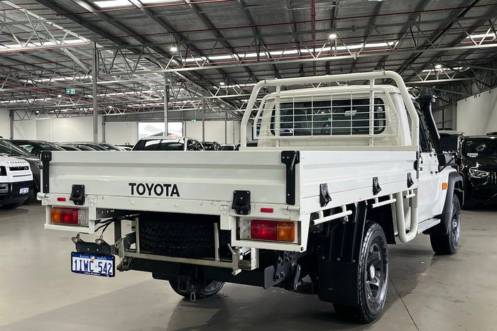 2024 Toyota Landcruiser GXL