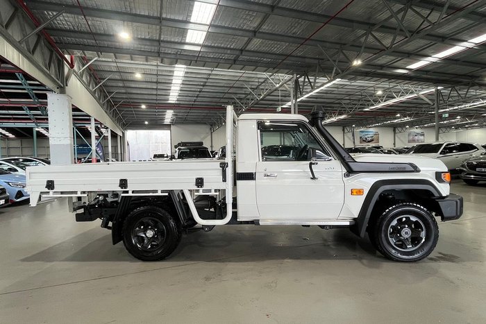 2024 Toyota Landcruiser GXL