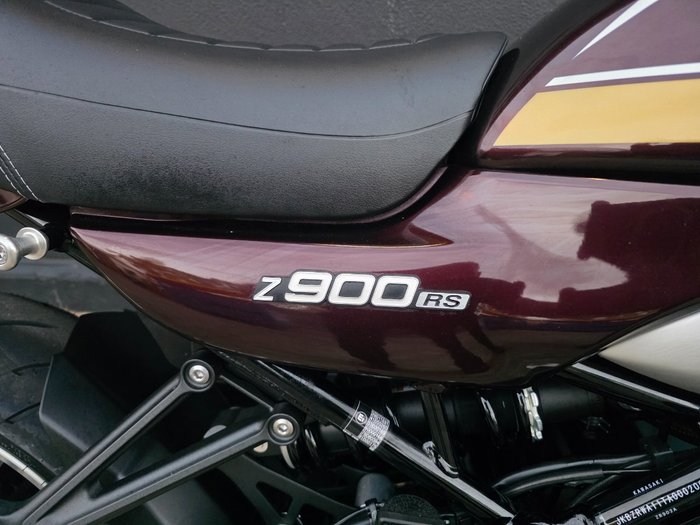 2026 Kawasaki Z900RS (ZR900C) RED