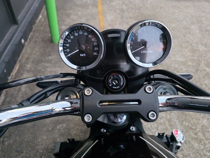 2026 Kawasaki Z900RS (ZR900C) RED