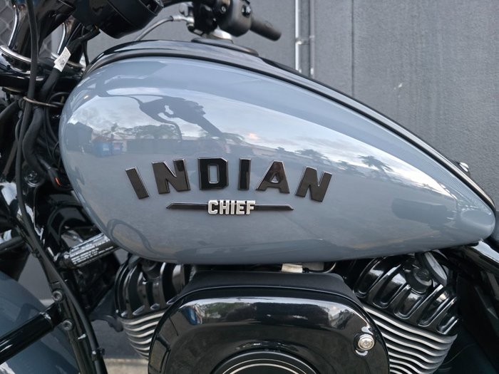 2022 Indian CHIEF DARK HORSE GREY