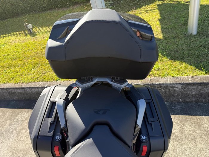 2026 BMW R 1300 RT Triple Black
