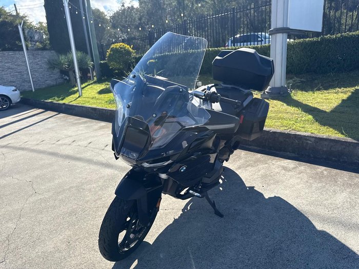 2026 BMW R 1300 RT Triple Black