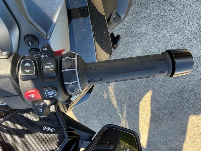 2026 BMW R 1300 RT Triple Black
